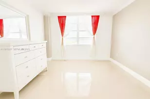 2780 NE 183rd St, Aventura, FL 33160 - Photo 14