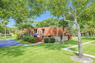 11861 SW 9th Mnr, Davie, FL 33325 - Photo 1