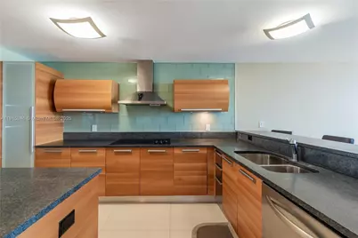 2950 NE 188th St #504, Aventura, FL 33180 - Photo 6