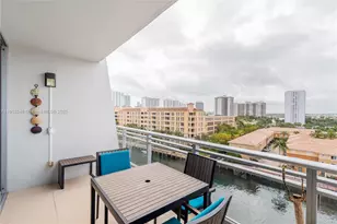 2950 NE 188th St, Aventura, FL 33180 - Photo 32