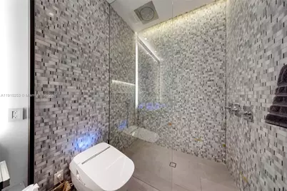 250 NW 24th St #PHA, Miami, FL 33127 - Photo 18