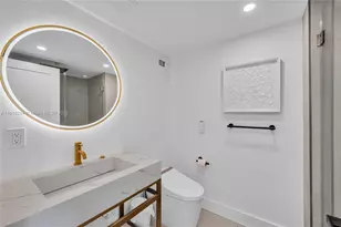 5660 Collins Ave, Miami Beach, FL 33140 - Photo 26