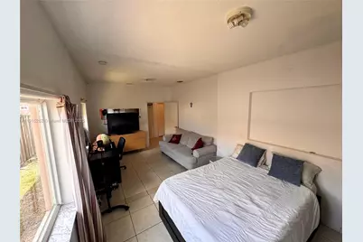 1403 SE 6th St, Homestead, FL 33033 - Photo 14