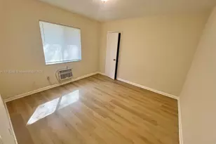 692 NE 85th St, Miami, FL 33138 - Photo 4