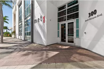 300 S Biscayne Blvd #T-2407, Miami, FL 33131 - Photo 4