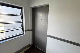 10431 N Kendall Dr, Miami, FL 33176 - Photo 1