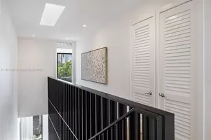 98 SW 28th Rd, Miami, FL 33129 - Photo 16