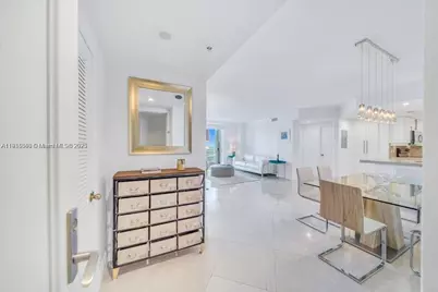 701 Brickell Key Blvd #2111, Miami, FL 33131 - Photo 6