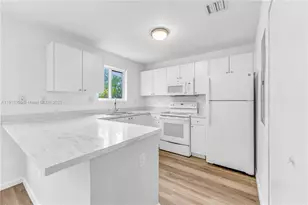 190 SW 3rd Ct, Florida City, FL 33034 - Photo 10
