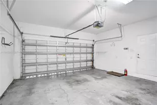 2757 Center Ct Dr, Weston, FL 33332 - Photo 38