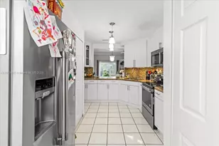 10014 Hammocks Blvd, Miami, FL 33196 - Photo 4
