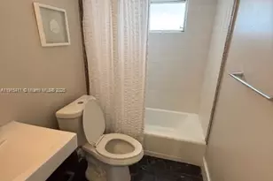 3600 NE 170th St, North Miami Beach, FL 33160 - Photo 14