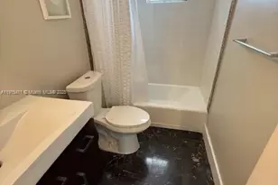 3600 NE 170th St, North Miami Beach, FL 33160 - Photo 18