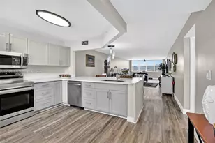 2521 NW 104th Ave, Sunrise, FL 33322 - Photo 2