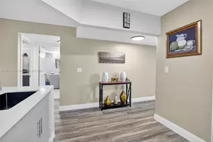 2521 NW 104th Ave, Sunrise, FL 33322 - Photo 4
