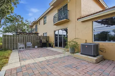 16061 NW 24th St #N/A, Pembroke Pines, FL 33028 - Photo 10