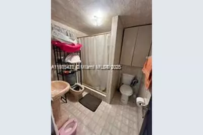 220 N 66th Ave, Hollywood, FL 33024 - Photo 6