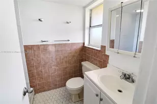 11905 NE 2nd Ave, North Miami, FL 33161 - Photo 14