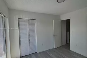 2660 W 76th St, Hialeah, FL 33016 - Photo 16