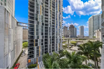 41 SE 5th St #502, Miami, FL 33131 - Photo 12