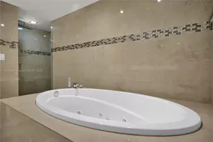 10175 Collins Ave, Bal Harbour, FL 33154 - Photo 32