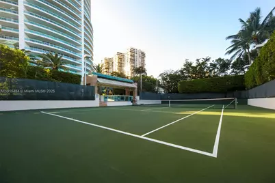 2127 Brickell Ave #2504, Miami, FL 33129 - Photo 30