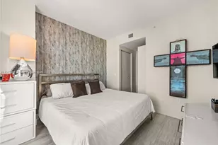 121 NE 34th St, Miami, FL 33137 - Photo 8