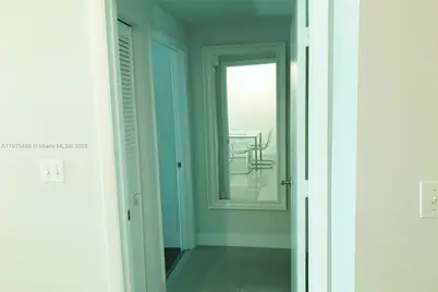 253 NE 2nd St #2706, Miami, FL 33132 - Photo 22