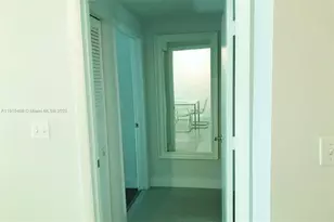 253 NE 2nd St, Miami, FL 33132 - Photo 22