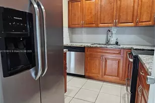 8901 NW 38th Dr, Coral Springs, FL 33065 - Photo 2