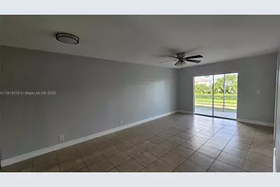 8901 NW 38th Dr #206, Coral Springs, FL 33065 - Photo 4