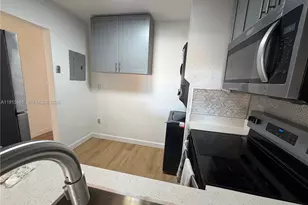 440 E 23rd St, Hialeah, FL 33013 - Photo 14