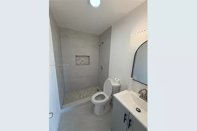 440 E 23rd St #1305, Hialeah, FL 33013 - Photo 6