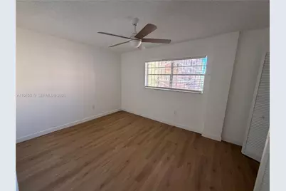440 E 23rd St #1305, Hialeah, FL 33013 - Photo 10