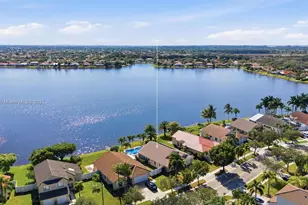 19372 NW 24th Pl, Pembroke Pines, FL 33029 - Photo 18