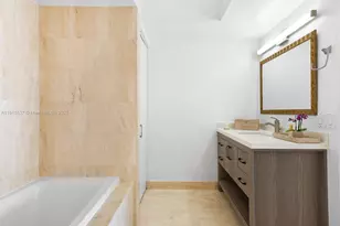 1800 Sunset Harbour Dr, Miami Beach, FL 33139 - Photo 20