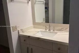 400 Commodore Dr, Plantation, FL 33325 - Photo 12