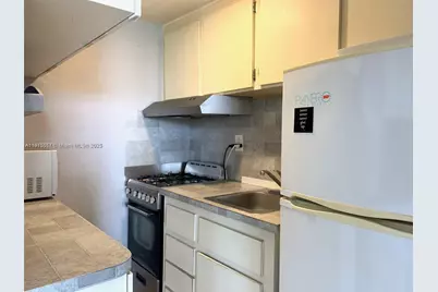 6484 Indian Creek Dr #314, Miami Beach, FL 33141 - Photo 8