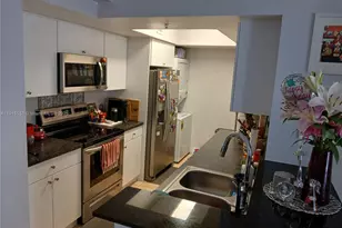 5085 NW 7th St, Miami, FL 33126 - Photo 10