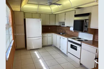 805 Cypress Blvd #309, Pompano Beach, FL 33069 - Photo 8
