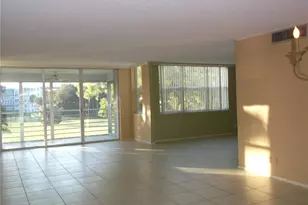 805 Cypress Blvd, Pompano Beach, FL 33069 - Photo 2