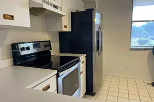 10369 NW 24th Pl, Sunrise, FL 33322 - Photo 6
