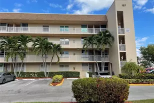 10369 NW 24th Pl, Sunrise, FL 33322 - Photo 2