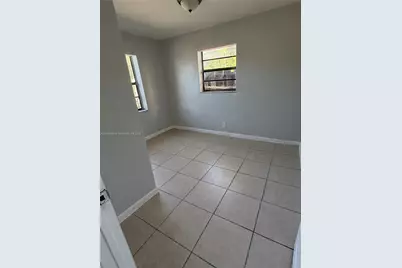 626 NW 10th Ter #1, Fort Lauderdale, FL 33311 - Photo 4