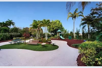 3725 NE 23rd Ct, Homestead, FL 33033 - Photo 8