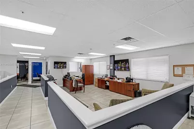 3353 NW 74th Ave, Miami, FL 33122 - Photo 28