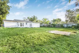 216 NE 160th St, Miami, FL 33162 - Photo 26