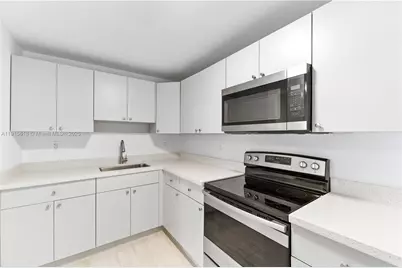 5731 SW 62nd Ter, Miami, FL 33143 - Photo 8