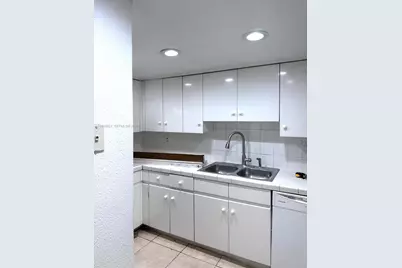 10090 NW 80th Ct #1329, Hialeah Gardens, FL 33016 - Photo 6