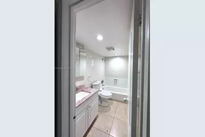 10090 NW 80th Ct #1329, Hialeah Gardens, FL 33016 - Photo 10